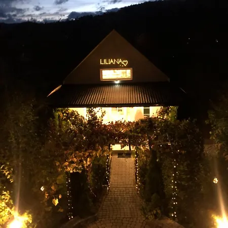W Pieninach Palacowy Liliana Dağ evi